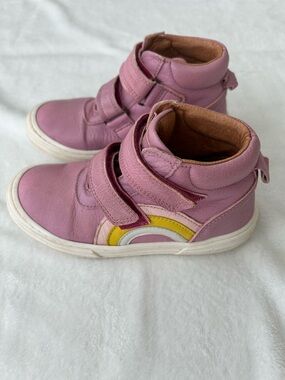 Kids Pink High-Top Sneakers with Rainbow Detail